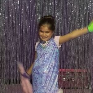 Meet your Posher, Kelly